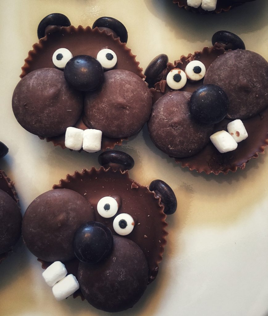 Groundhog Day cupcakes